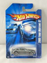 新品保管品 Mattel マテル Hot Wheels ホットウィール ミニカー 旧ロゴ フォード マスタング 2005 FORD MUSTANG GT / 053_画像2