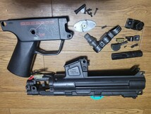 145・マルイ電動MP5 (ver3)　ジャンクパーツセット　クルツ/PDW　アッパー・ロア・フロントサイト　逆ネジ　中古品　※ジャンク_画像2