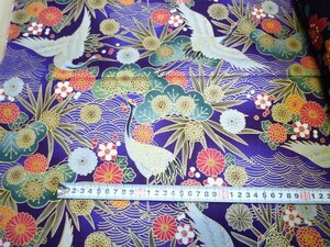 100*48★紫・金・鶴・笹・花・和柄・ハギレ・生地・布★0477-34