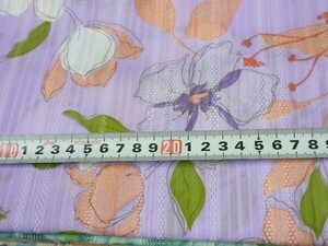 100*60★紫・花柄の・ハギレ・生地・布★0488-104