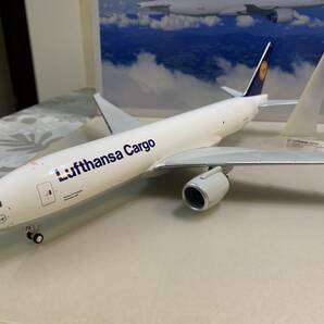 1円～ 2個セット 美品 1/200 ルフトハンザドイツ航空777-F  ヘルパウイングス製、1/400 アメリカン航空 787-8 ジェミニ製の画像7