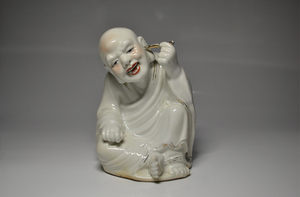中国美術　景徳鎮　羅漢　仏教美術　中国古玩　置物　仏像