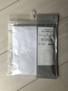 新品 未使用 未開封 無印良品 MUJI 紳士 メンズ インナー シームレス Vネック Tシャツ 白 ホワイト 綿100% コットン エアリズム ①