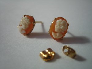 # cameo. earrings K18 small bead 