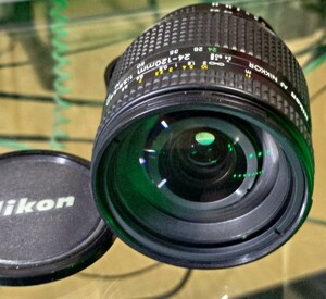 ニコン　AF Nikkor 24-120mm F3.5-5.6 D