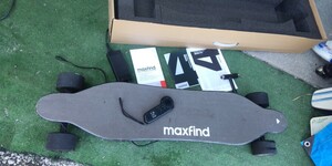  現状渡し品　電動スケートボード　電動スケボー　MAXFIND MAX4PRO? 最高時速42ｋｍ　要バッテリー交換　