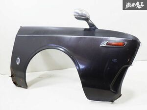 日産純正 C130 ローレル ブタケツ セダン 4ドア フロントフェンダー サイドマーカー付き 右 運転席 ブラウン 棚2G3B