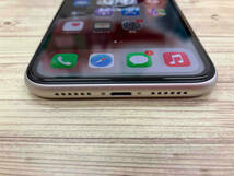 Apple MWLU2J/A iPhone 11 64GB ホワイト SIMロック解済み au_画像4