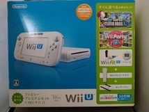 Wii U／Wii U本体 すぐに遊べるファミリープレミアムセット+Wii Fit U:シロ(32GB WUPSWAFT)_画像1