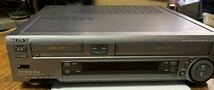 SONY ソニー WV-ST1 VIDEO CASSETTE RECORDER Hi8/S-VHS ビデオデッキ 中古。電源ケーブル無し。付属品等無し。現状品。_画像3