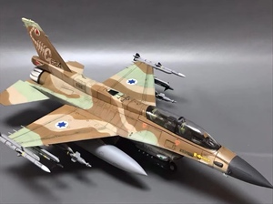1/48 イスラエル空軍 F-16D 組立塗装済完成品
