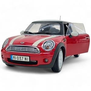 MINI cooper convertible 1/18 ミニカー フィギュア 車 ミニクーパー 中古 Z8913519