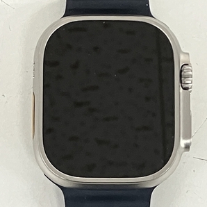 【動作保証】 Apple MQFK3J/A Apple Watch Ultra 49mm Titanium アップルウォッチ スマートウォッチ 中古 K8805059の画像4