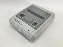 Nintendo CLV-301 スーパーファミコン ニンテンドー クラシック ミニ 家庭用ゲーム機器 ジャンク W8864766_画像1