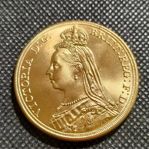 8601　イギリス古銭　ヴィクトリア　約38mm　鍍金金貨　海外コイン　アンティークコレクション