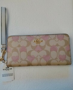 《COACH》新品未使用　長財布　ハートピンク