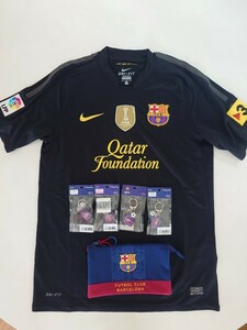 FC BARCELONA ユニフォーム　サイズM 未使用のペンケース　キーホルダーセット4つ　バルセロナ　NIKE　