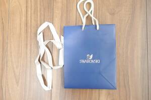 紙袋★SWAROVSKI スワロフスキー・リボン付き！