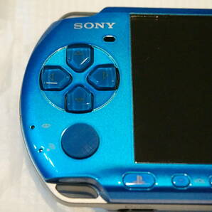 ☆新品同様☆ PSP - 3000 ブルー blue SONY メモリースティック付 本体 美品の画像2