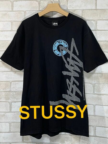 【STUSSY】ステューシー　縦ロゴ　半袖Tシャツ カットソー　サイズL
