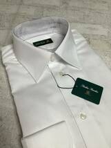 新品　 38-82 Mサイズ　シンプルレギュラーカッターシャツ　白無地　ワイシャツ　形態安定　レギュラーシルエット_画像4