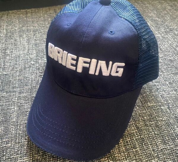 新品☆BRIEFING(ブリーフィング)メッシュキャップ 帽子☆