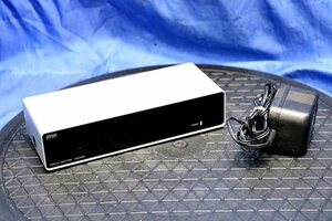 16台入荷 サンワサプライ 高性能ディスプレイ分配器（8分配）VGA-SP8 / 汎用ACアダプター付き 51106Y