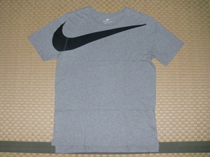 NIKE　ナイキ　吸汗速乾Tシャツ　Mサイズ　ナイキジャパン