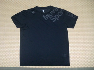  Descente Move Sport. sweat speed . T-shirt L size DESCENTE