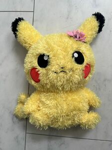 ポケモン ピカチュウ 女の子ぬいぐるみ　ポケモンセンター