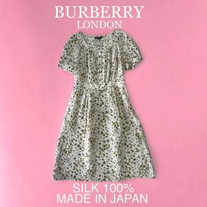 美品 BURBERRY 極上シルク 100% 総柄 花柄 半袖 ワンピース 日本製 バーバリー 三陽商会正規品 絹 春夏最適 薄手 ドレス 金ボタン 涼しげ