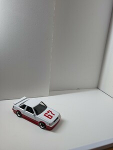 シャコタンブギ１／６４ミニカー　はじめのソアラ 