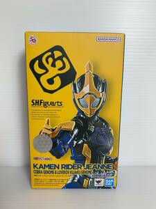 【30】バンダイ S.H.Figuarts 仮面ライダージャンヌ コブラゲノム＆ラブコフ クジャクゲノム