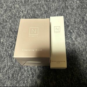 N organic エヌオーガニック　クレンジングブラシ& モイスチュア バランシングフォーム11g 