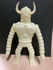 魔神バンダー 蓄光 キャラクティックス charactics ソフビ sofubi