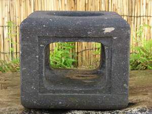  fire sack width 25cm weight 12kg garden stone stone light . Kyushu production natural stone 