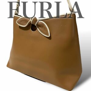 希少　フルラ　FURLA トートバッグ　肩掛け　ハンドバッグ　ブラウン　リボン　お出かけ　デート　買い物　レディース　ペットボトル