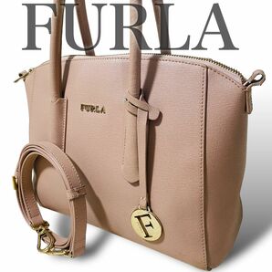 FURLA フルラ　ハンドバッグ　ショルダーバッグ　2way チャーム付き　ピンク　レザー　本革　手さげ　肩掛け　クロスボディ斜め