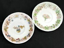 【E819】展示品 ロイヤルドルトン Royal Doulton ブランブリーヘッジ オータム/サマー ティーカップ＆ソーサー 2客セット 洋食器 ブランド_画像3