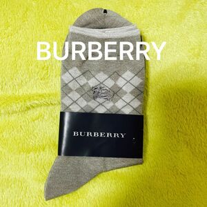 未使用品　BURBERRY レディースソックス　(23〜24cm)