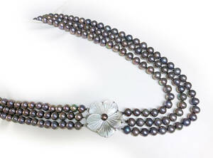  pearl layer 100%* natural fresh water pearl. 3 ream long necklace * black * approximately 48-56-64cm