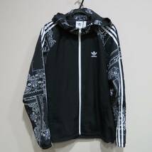 7112-80 adidas アディダス オリジナルス ジャケット フーディ パーカ DX4232 WB BANDANA バンダナ柄 ペイズリー メンズ 2XO 黒 ブラック_画像1