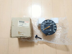 XJ550 純正 新品 箱入りスピードメーター 200km XJ400