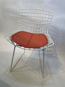 希少　美品　Knoll ベルトイアサイドチェア　シートパッド付き 子供用　/ Bertoia Collection Side Chair with Seat Pad for child