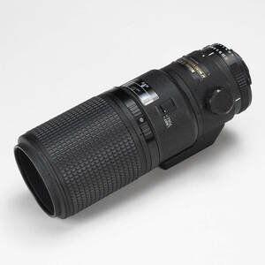 ニコン・レンズ　　AFマイクロニッコールED 1:4D ,200mm 中古