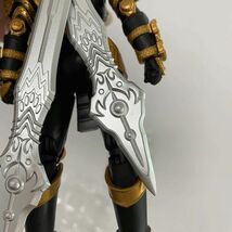 バンダイ/BANDAI S.H.Figuarts 仮面ライダーオーマジオウ 店頭/他モール併売《フィギュア・山城店》O4074_画像3