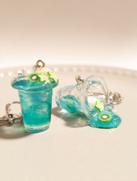 【No.6002】ハンドメイドイヤリングorピアス メロンフロート