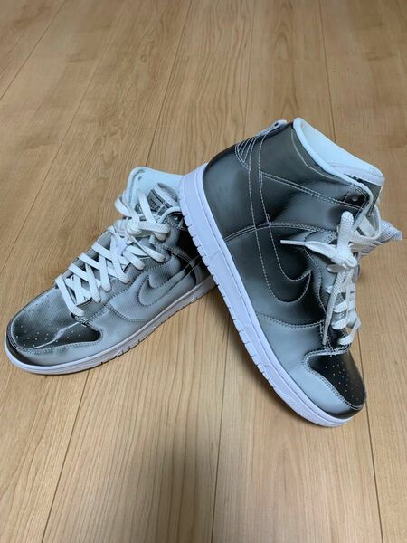 NIKE スニーカー