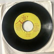 ★ gregory isaacs ★ if by chance / 5th avenue south 中古 レゲエ ダンスホール 7インチ_画像2