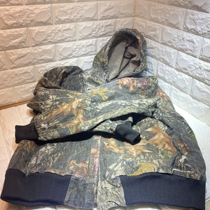 【海外輸入品】FIELD TESTED GUIDE GEAR MOSSY OAK サイズS モッシーオーク アウター ジャンパー 迷彩 KMFN